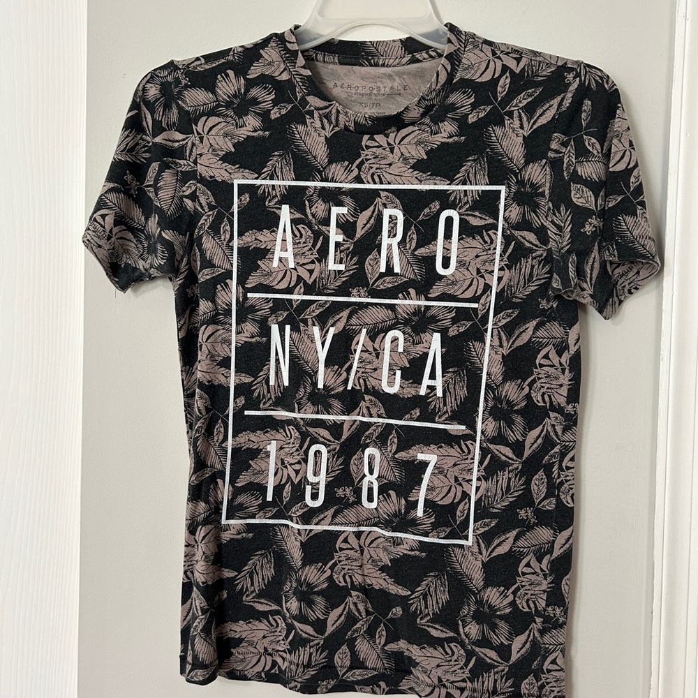 Aeropostale Black and Pink Leaf Print T-Shirt